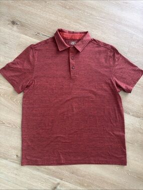 G H Bass men’s Medium Red Heather Polo Shirt
